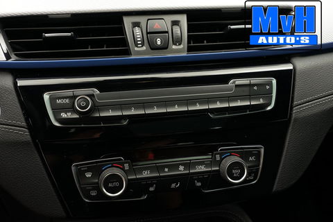 BMW X2 xDrive25e High Executive M-Sport 220PK|PANO|LED|ACC