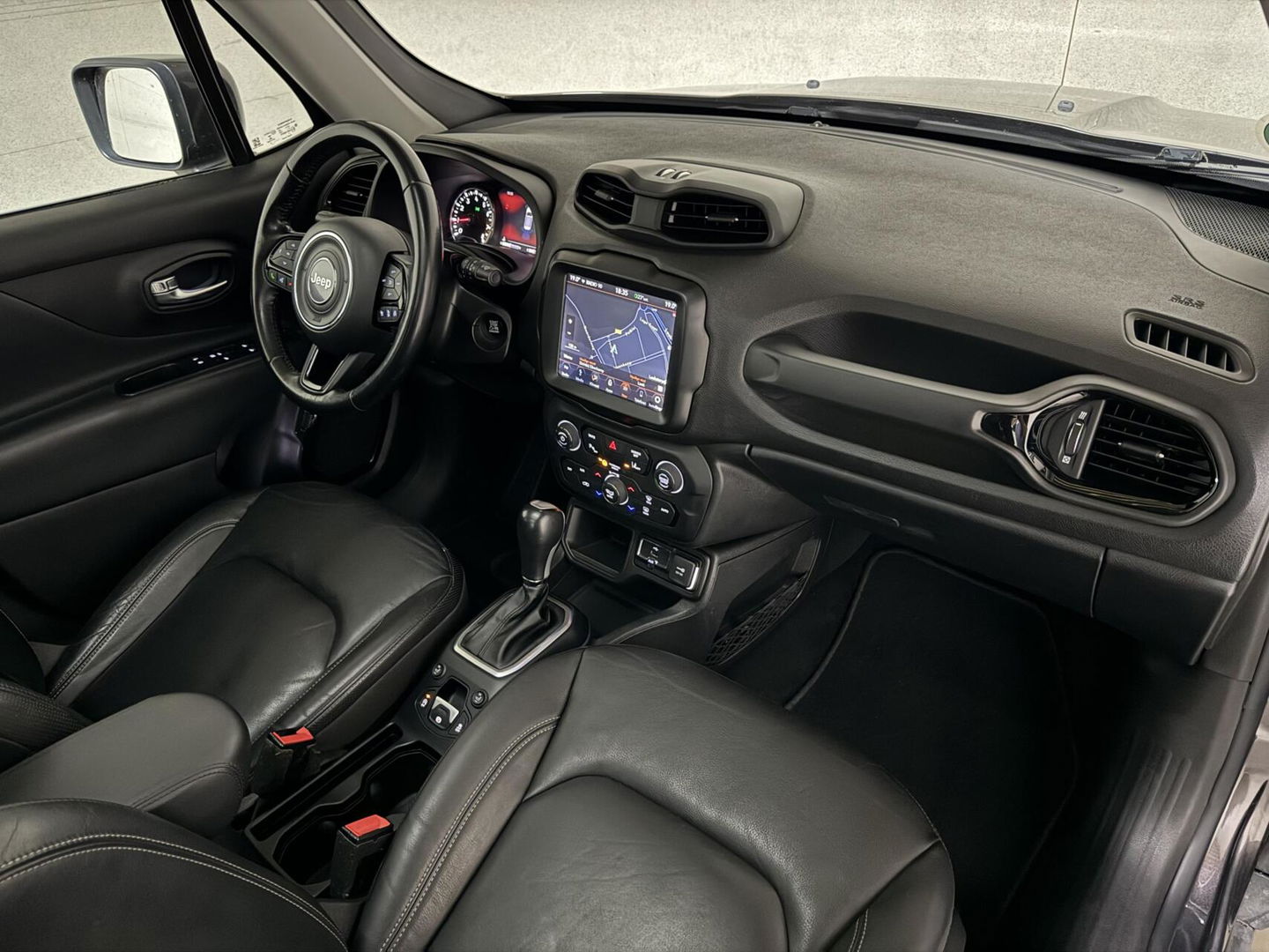 Jeep Renegade 1.4 MultiAir Limited Pano Leer Cruise Navi Trekh. NAP