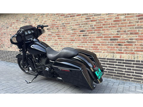 Harley Davidson 103 FLHX Streetglide Street Glide Black Out CVO