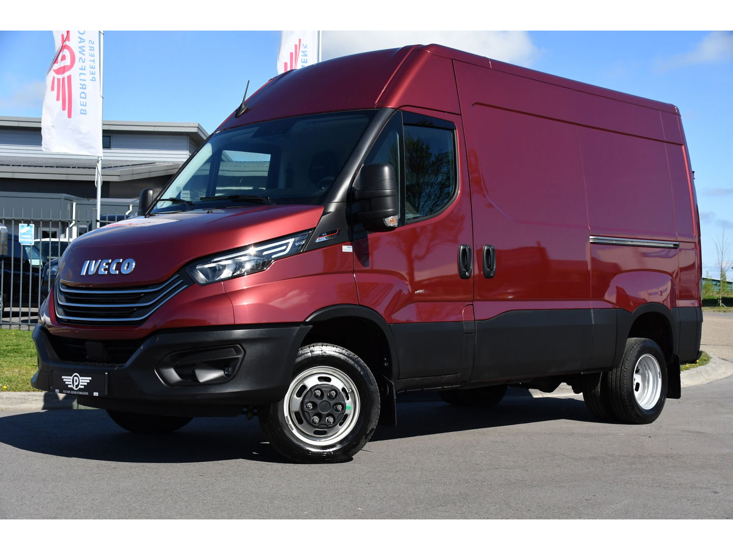 Iveco 40C 210 3.0L L2H2 Luchtvering Air Pro Full Options! Dubbellucht, Adaptieve Cruise, Camera, 3500KG Trekhaak, 2 x Schuifdeur, Clima, 210PK, Kasten wanden, Uniek! Dubbel lucht, DL