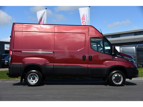 Iveco 40C 210 3.0L L2H2 Luchtvering Air Pro Full Options! Dubbellucht, Adaptieve Cruise, Camera, 3500KG Trekhaak, 2 x Schuifdeur, Clima, 210PK, Kasten wanden, Uniek! Dubbel lucht, DL