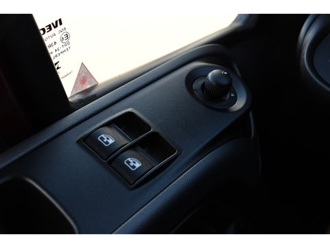 Iveco 40C 210 3.0L L2H2 Luchtvering Air Pro Full Options! Dubbellucht, Adaptieve Cruise, Camera, 3500KG Trekhaak, 2 x Schuifdeur, Clima, 210PK, Kasten wanden, Uniek! Dubbel lucht, DL