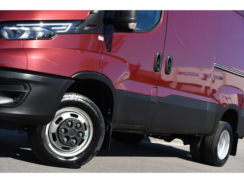 Iveco 40C 210 3.0L L2H2 Luchtvering Air Pro Full Options! Dubbellucht, Adaptieve Cruise, Camera, 3500KG Trekhaak, 2 x Schuifdeur, Clima, 210PK, Kasten wanden, Uniek! Dubbel lucht, DL