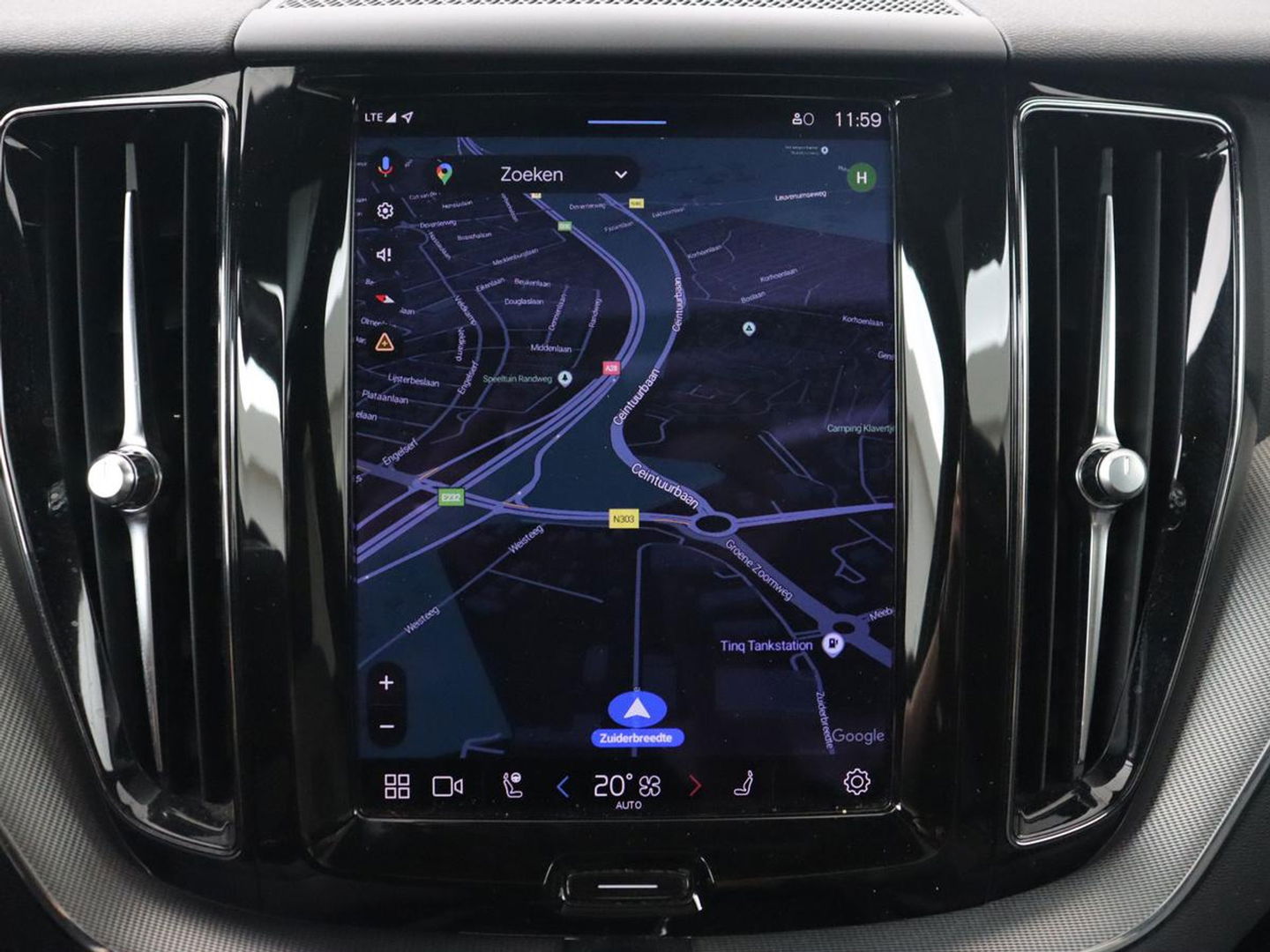 Volvo XC60 2.0 Recharge T8 AWD R-Design | Panoramadak | Trekhaak | Stoel & stuurverwarming | 360 Camera | 21'' | Harman/Kardon | Adaptive cruise | Keyless | Carplay | Memory | PHEV | Plug In