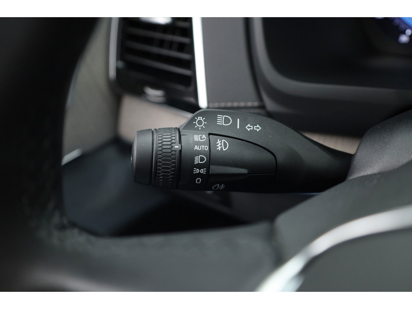 Volvo XC90 T8 Recharge Ultimate Dark | Pano | HUD | B&W | 360cam | Massage | Memory seats | 21''