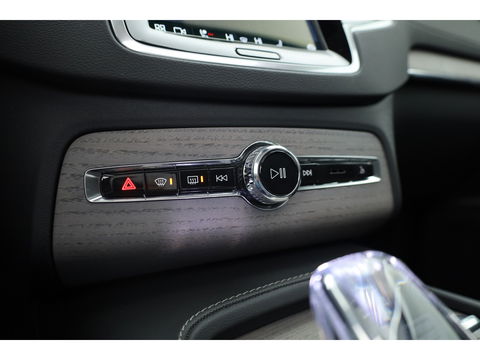 Volvo XC90 T8 Recharge Ultimate Dark | Pano | HUD | B&W | 360cam | Massage | Memory seats | 21''