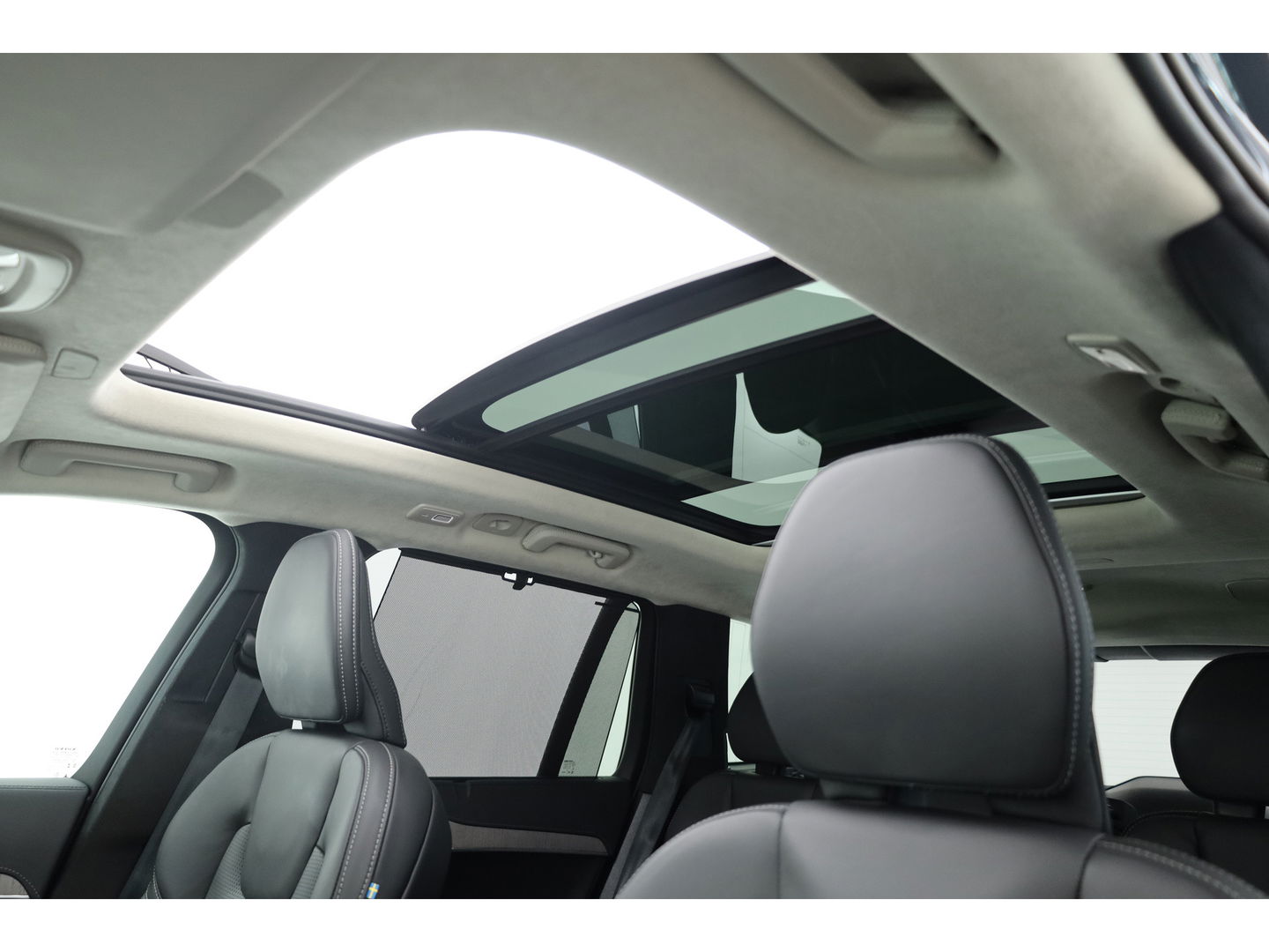 Volvo XC90 T8 Recharge Ultimate Dark | Pano | HUD | B&W | 360cam | Massage | Memory seats | 21''