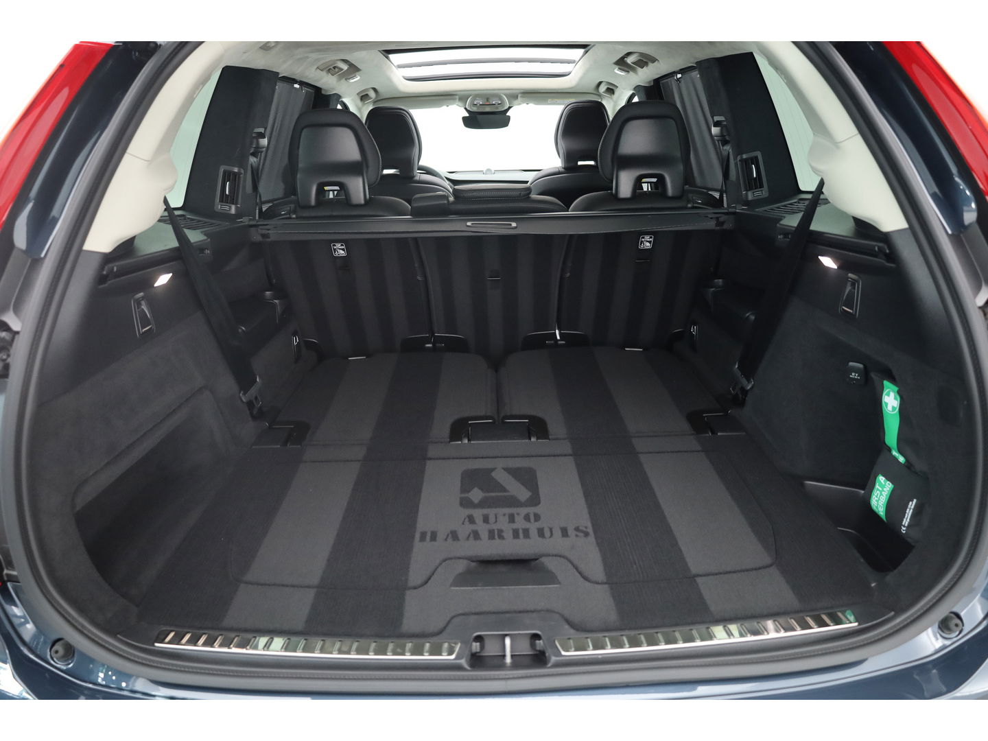 Volvo XC90 T8 Recharge Ultimate Dark | Pano | HUD | B&W | 360cam | Massage | Memory seats | 21''