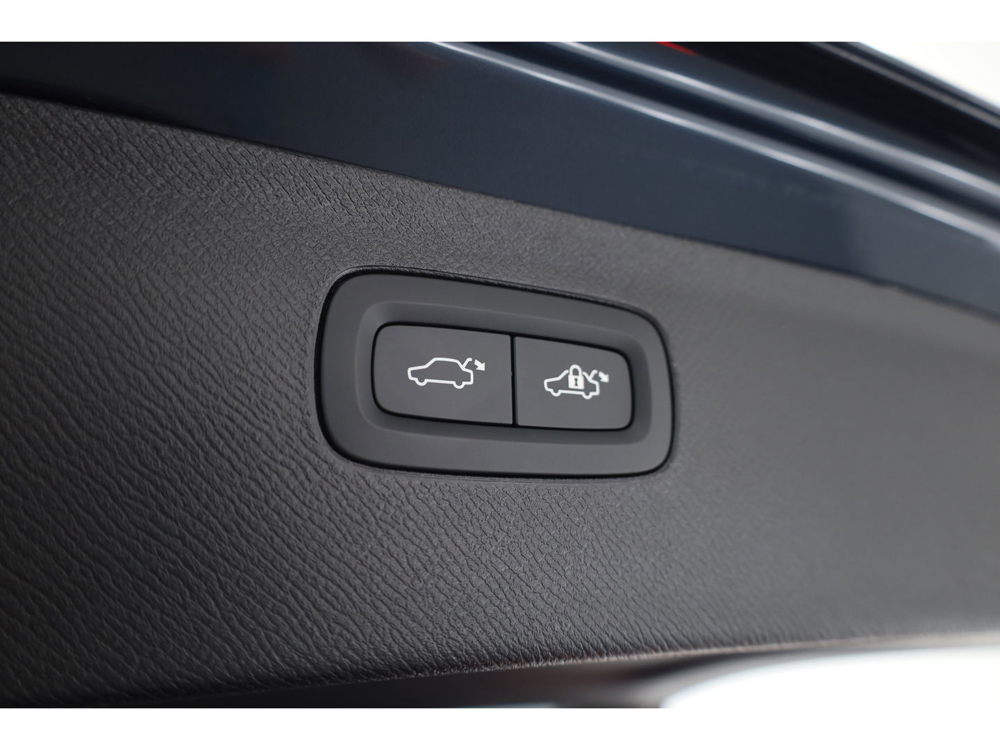 Volvo XC90 T8 Recharge Ultimate Dark | Pano | HUD | B&W | 360cam | Massage | Memory seats | 21''