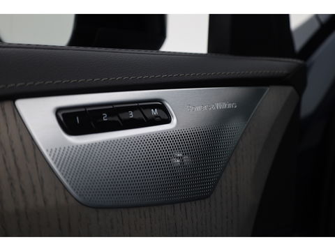 Volvo XC90 T8 Recharge Ultimate Dark | Pano | HUD | B&W | 360cam | Massage | Memory seats | 21''
