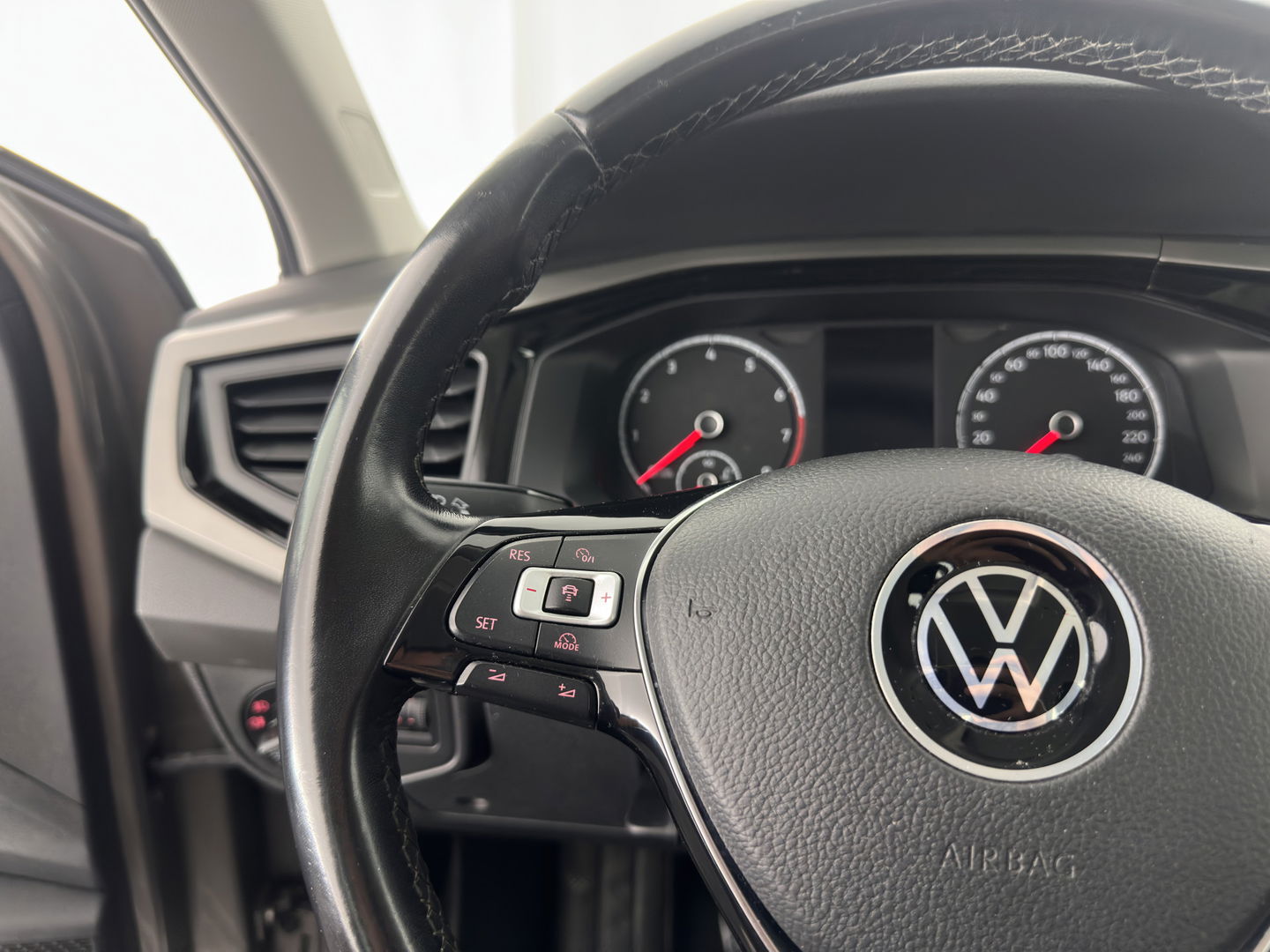 Volkswagen Polo 1.0 TSI Comfortline Business (INCL-BTW) *NAVI-FULLMAP | ADAPTIVE-CRUISE | COMFORT-SEATS | DAB+ | ECC | PARKPILOT*