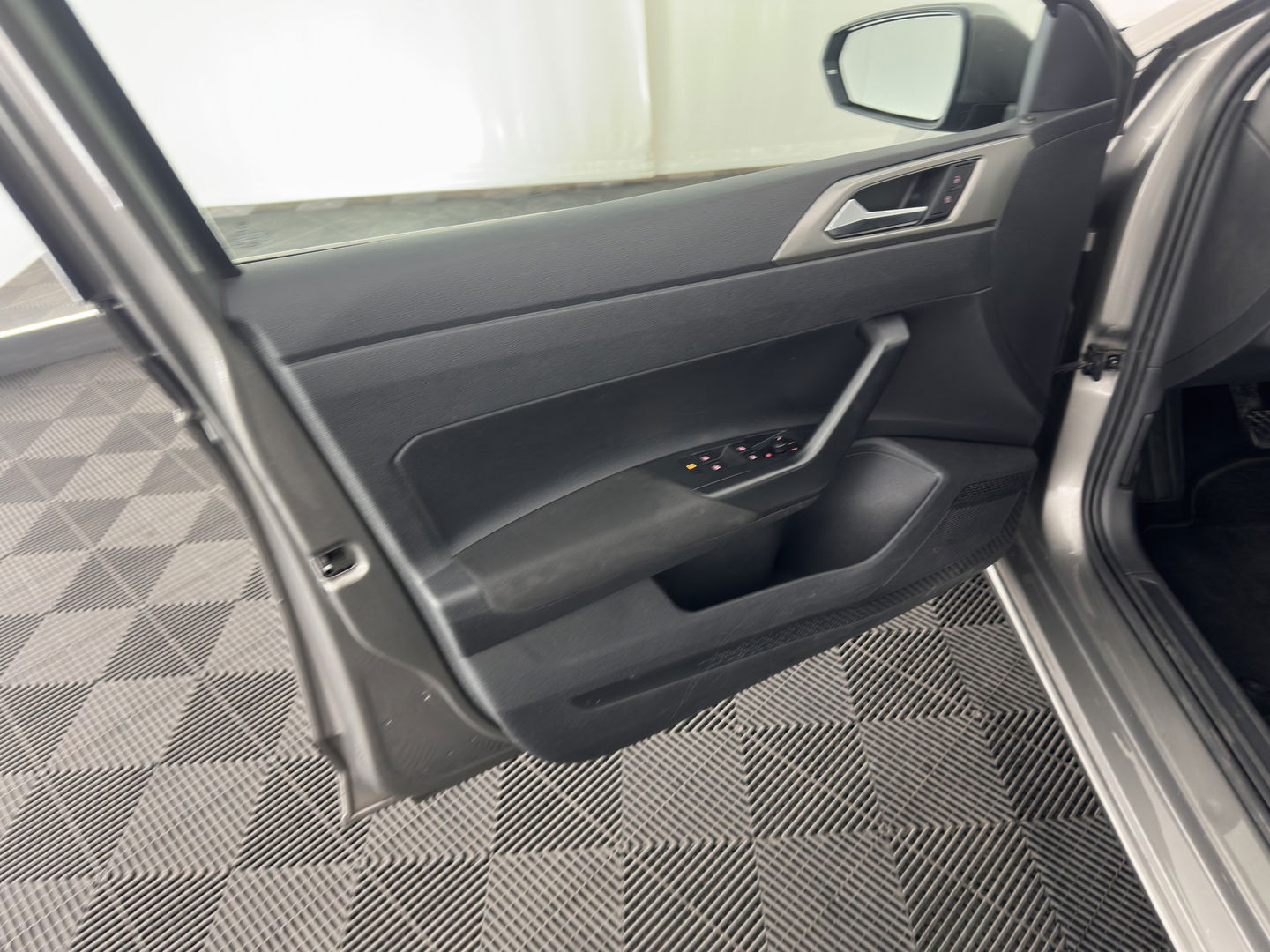 Volkswagen Polo 1.0 TSI Comfortline Business (INCL-BTW) *NAVI-FULLMAP | ADAPTIVE-CRUISE | COMFORT-SEATS | DAB+ | ECC | PARKPILOT*