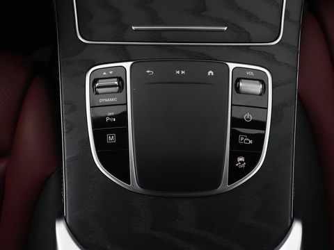 Mercedes-Benz GLC 300e 4Matic AMG | Panoramadak | Two-Tone Leder | 360 Camera | Stoelverwarming | Burmester | Carplay | Digital Cockpit | Keyless | Navigatie | Sfeerverlichting | PHEV | Plug In