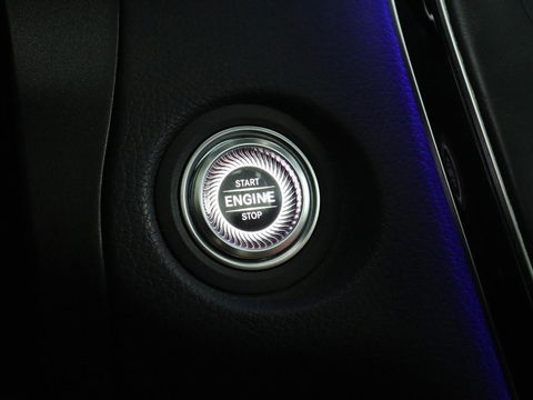 Mercedes-Benz GLC 300e 4Matic AMG | Panoramadak | Two-Tone Leder | 360 Camera | Stoelverwarming | Burmester | Carplay | Digital Cockpit | Keyless | Navigatie | Sfeerverlichting | PHEV | Plug In