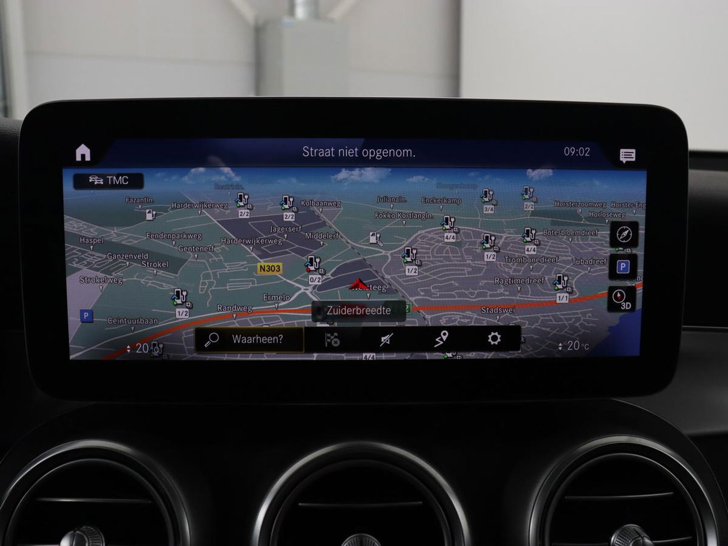 Mercedes-Benz GLC 300e 4Matic AMG | Panoramadak | Two-Tone Leder | 360 Camera | Stoelverwarming | Burmester | Carplay | Digital Cockpit | Keyless | Navigatie | Sfeerverlichting | PHEV | Plug In