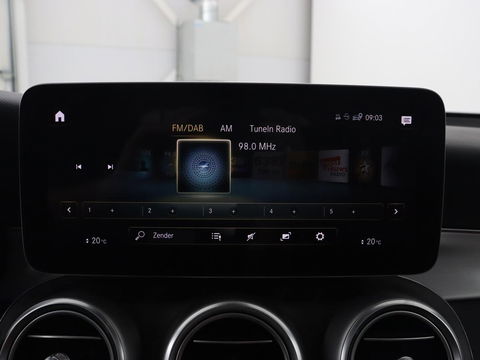 Mercedes-Benz GLC 300e 4Matic AMG | Panoramadak | Two-Tone Leder | 360 Camera | Stoelverwarming | Burmester | Carplay | Digital Cockpit | Keyless | Navigatie | Sfeerverlichting | PHEV | Plug In