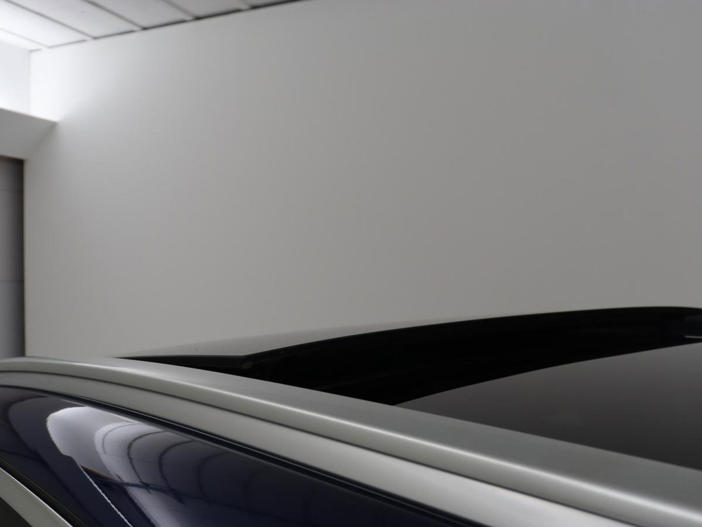 Mercedes-Benz GLC 300e 4Matic AMG | Panoramadak | Two-Tone Leder | 360 Camera | Stoelverwarming | Burmester | Carplay | Digital Cockpit | Keyless | Navigatie | Sfeerverlichting | PHEV | Plug In