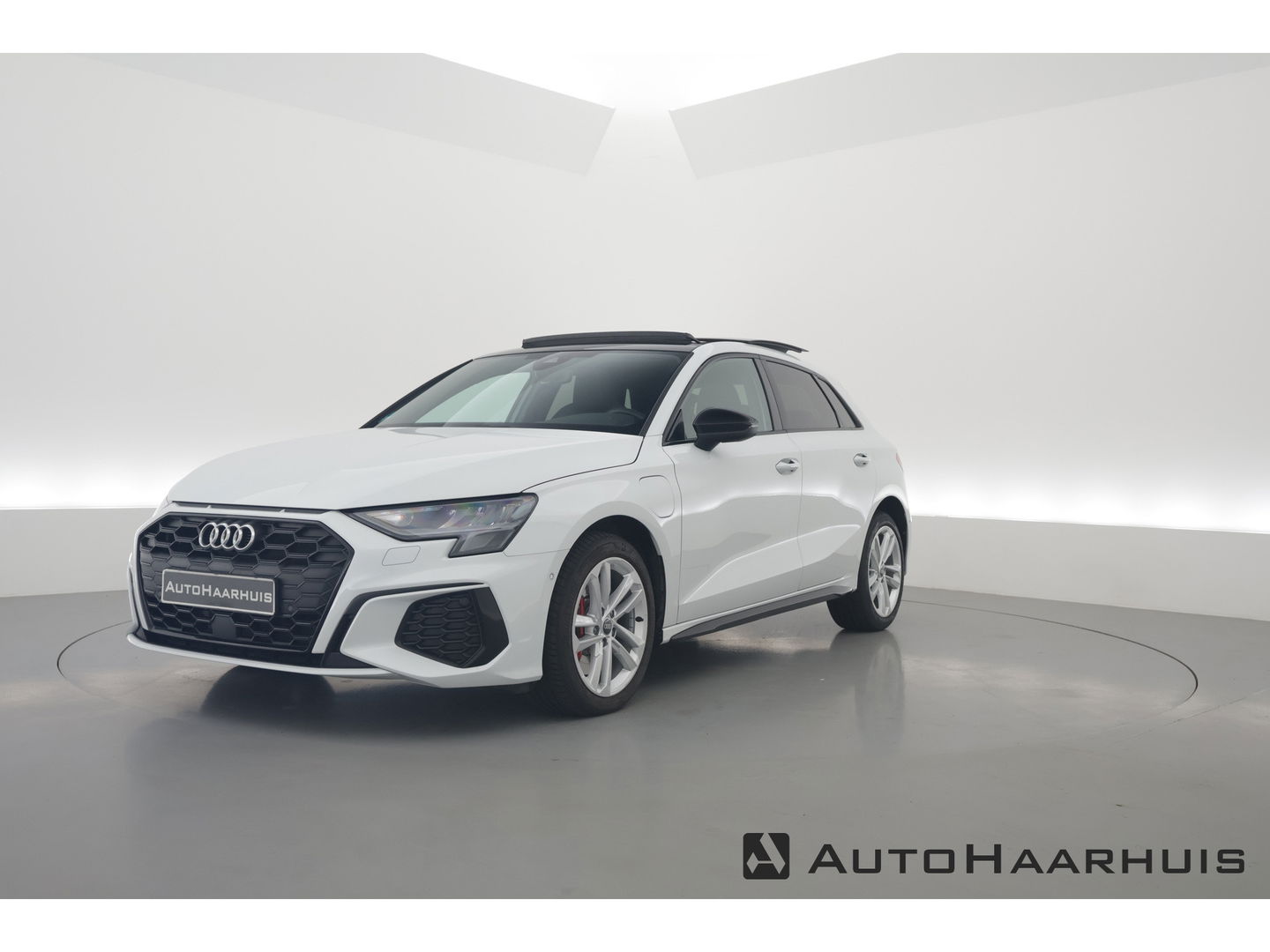 Audi A3 Sportback 45 TFSI e S Line | Pano | Navi | Keyless | Elek. Achterklep | Stoelverw. | Apple CarPlay