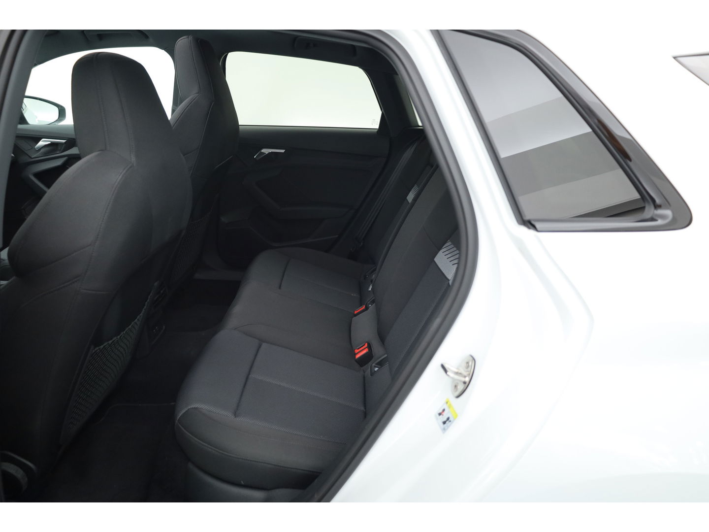 Audi A3 Sportback 45 TFSI e S Line | Pano | Navi | Keyless | Elek. Achterklep | Stoelverw. | Apple CarPlay