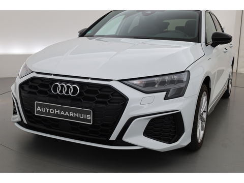 Audi A3 Sportback 45 TFSI e S Line | Pano | Navi | Keyless | Elek. Achterklep | Stoelverw. | Apple CarPlay