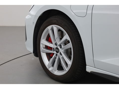 Audi A3 Sportback 45 TFSI e S Line | Pano | Navi | Keyless | Elek. Achterklep | Stoelverw. | Apple CarPlay