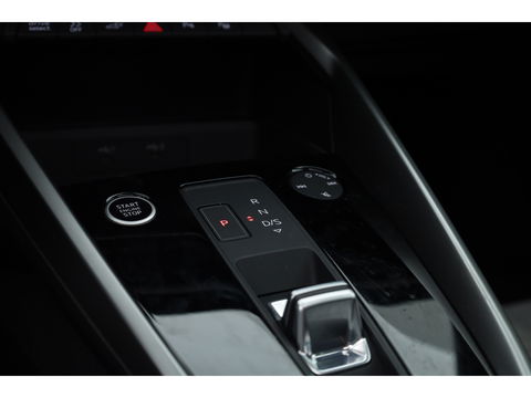 Audi A3 Sportback 45 TFSI e S Line | Pano | Navi | Keyless | Elek. Achterklep | Stoelverw. | Apple CarPlay