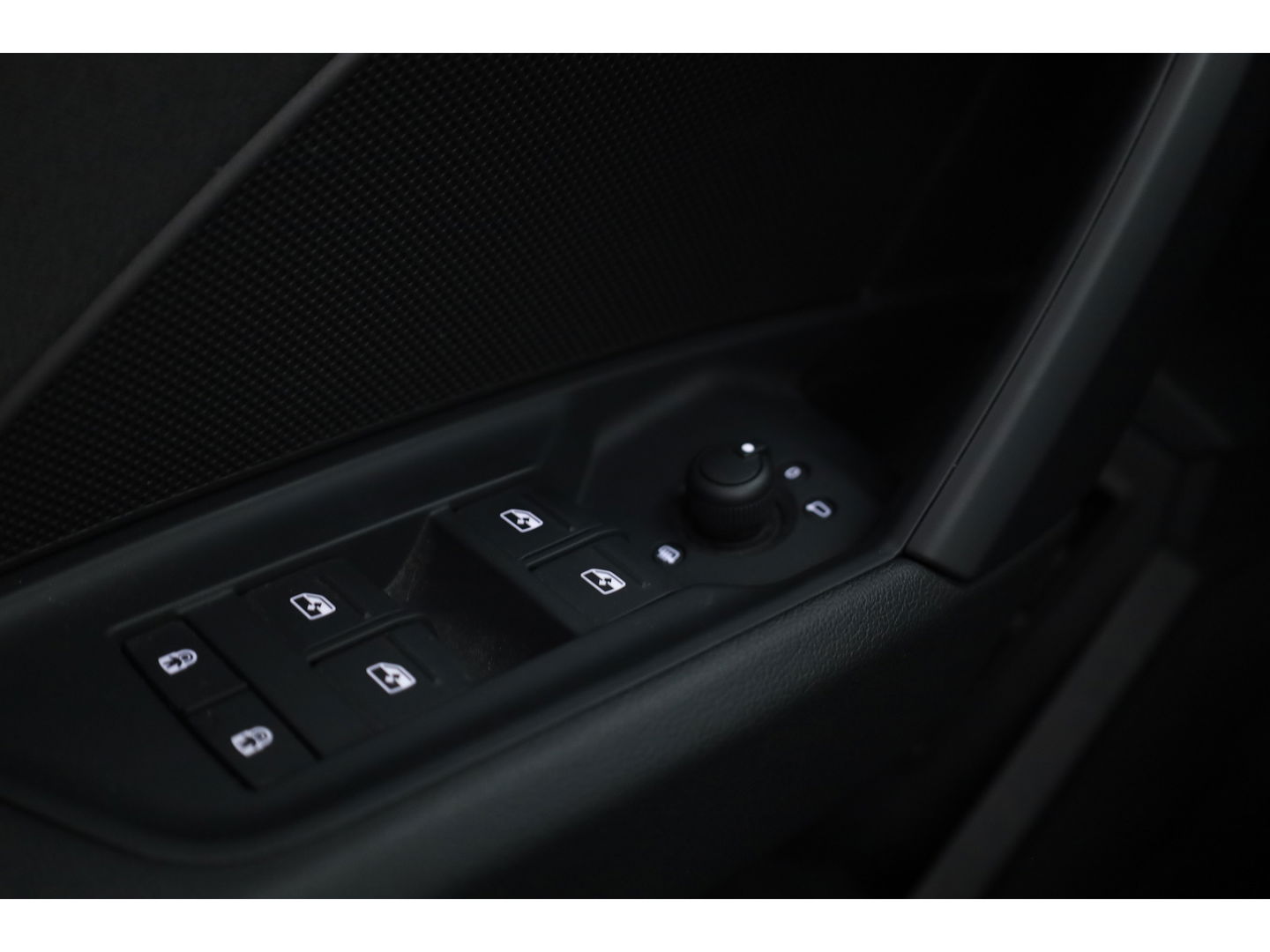 Audi A3 Sportback 45 TFSI e S Line | Pano | Navi | Keyless | Elek. Achterklep | Stoelverw. | Apple CarPlay