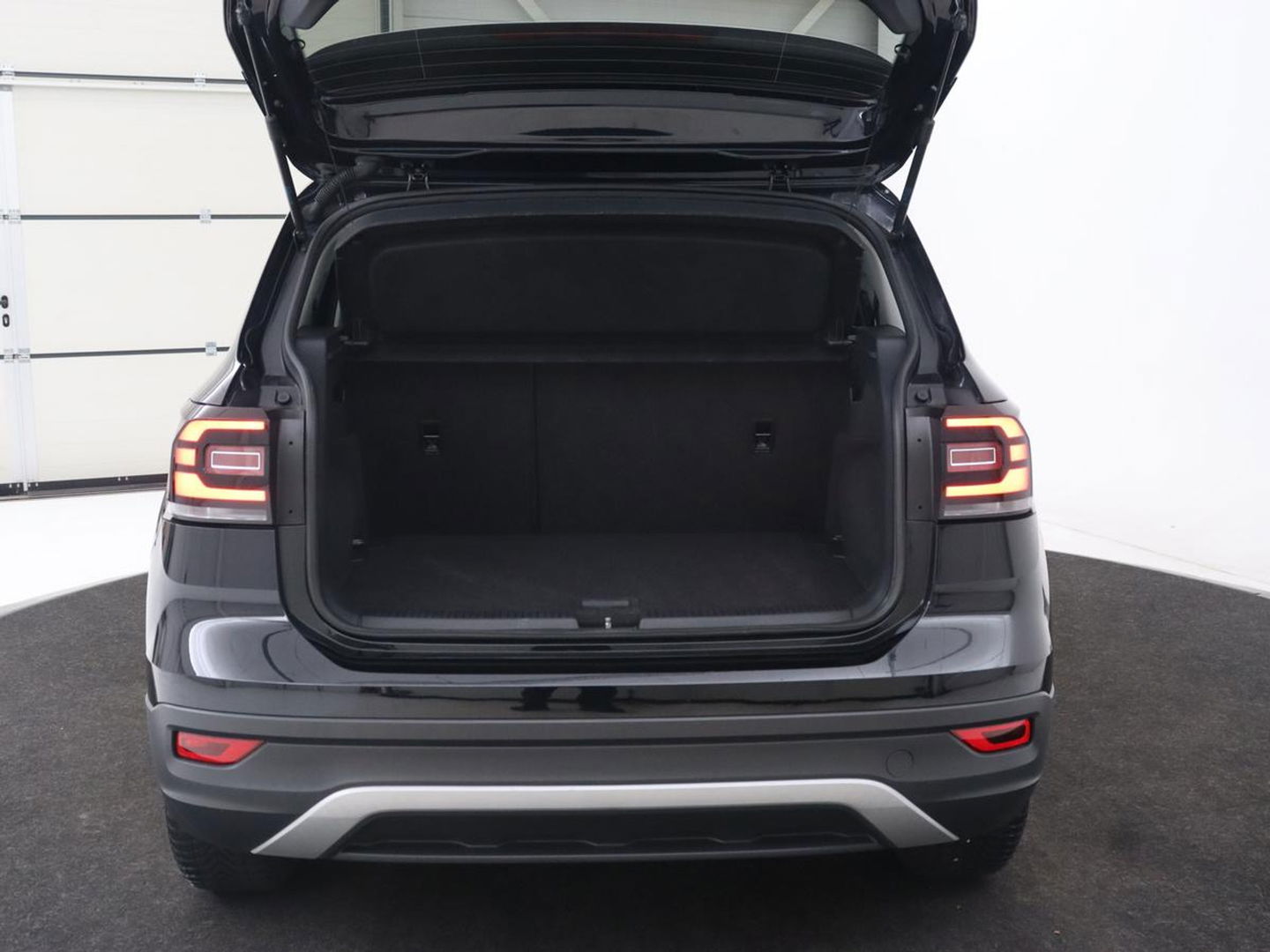Volkswagen T-Cross 1.0 TSI Life | Carplay | Navigatie | Keyless | Virtual Cockpit | Climate control | Adaptive cruise | Dodehoek detectie | Getint glas