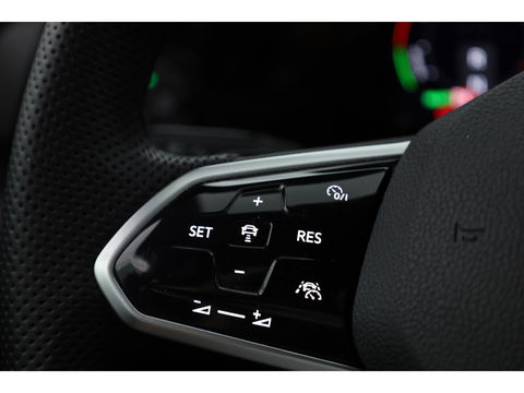 Volkswagen Golf 1.4 eHybrid GTE | HUD | Stoelventilatie | Leder | IQ. Light | Adapt. Cruise | Elek. Trekhaak