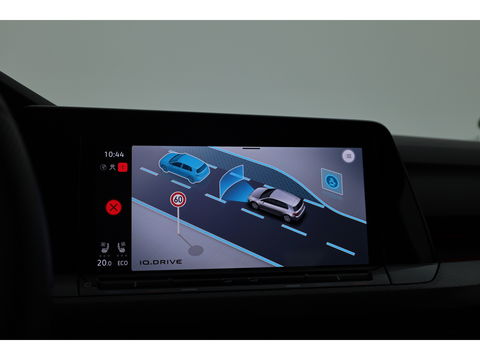 Volkswagen Golf 1.4 eHybrid GTE | HUD | Stoelventilatie | Leder | IQ. Light | Adapt. Cruise | Elek. Trekhaak