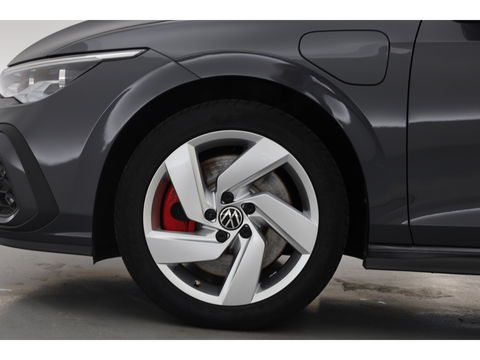 Volkswagen Golf 1.4 eHybrid GTE | HUD | Stoelventilatie | Leder | IQ. Light | Adapt. Cruise | Elek. Trekhaak
