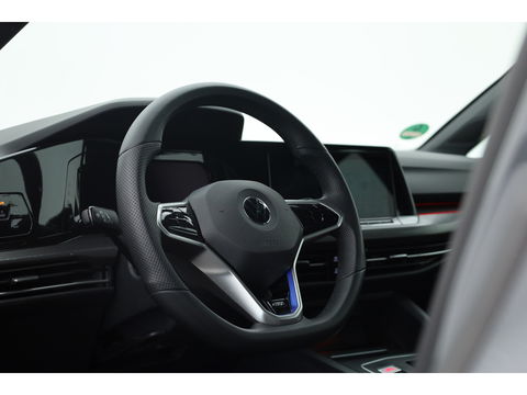 Volkswagen Golf 1.4 eHybrid GTE | HUD | Stoelventilatie | Leder | IQ. Light | Adapt. Cruise | Elek. Trekhaak