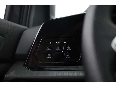 Volkswagen Golf 1.4 eHybrid GTE | HUD | Stoelventilatie | Leder | IQ. Light | Adapt. Cruise | Elek. Trekhaak