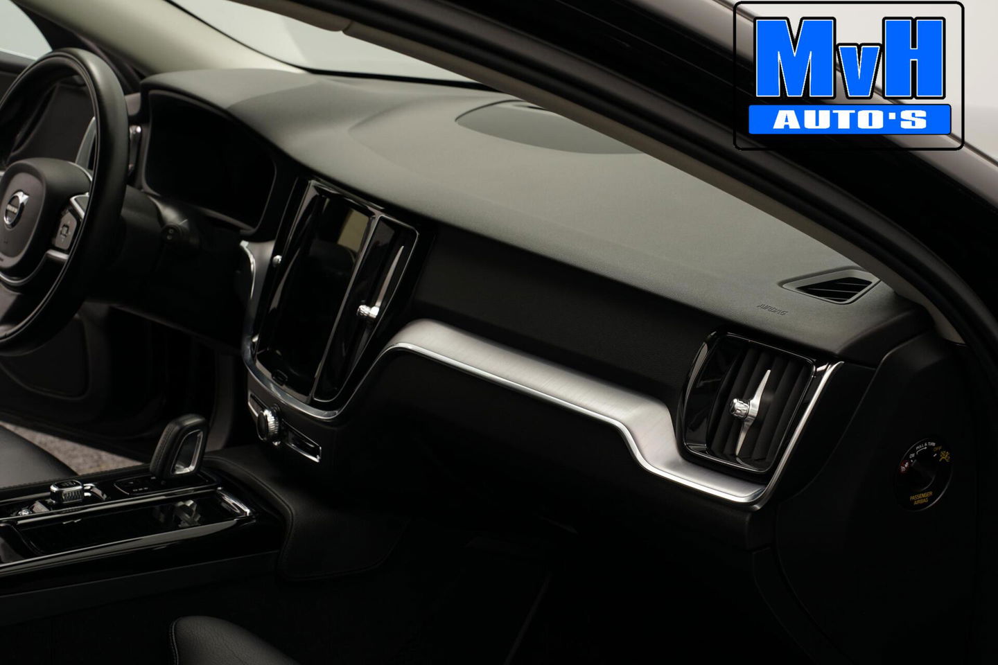 Volvo V60 2.0 T6 Recharge AWD Business Pro 340PK|LEER|CAMERA