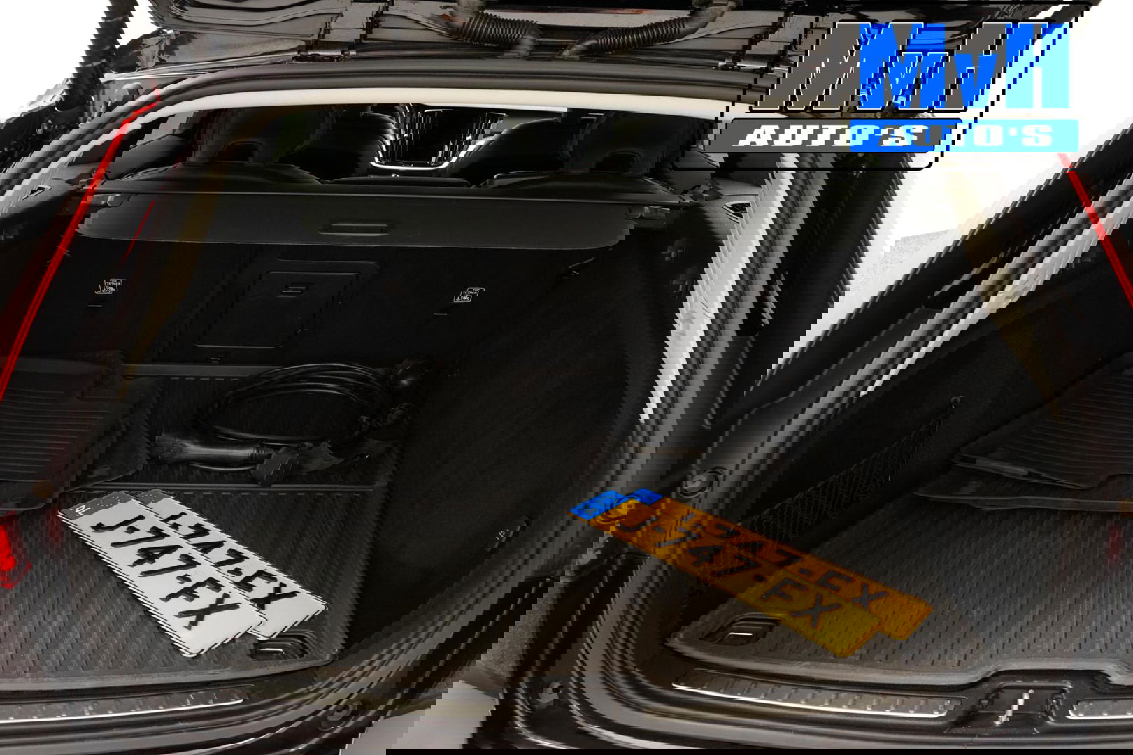 Volvo V60 2.0 T6 Recharge AWD Business Pro 340PK|LEER|CAMERA