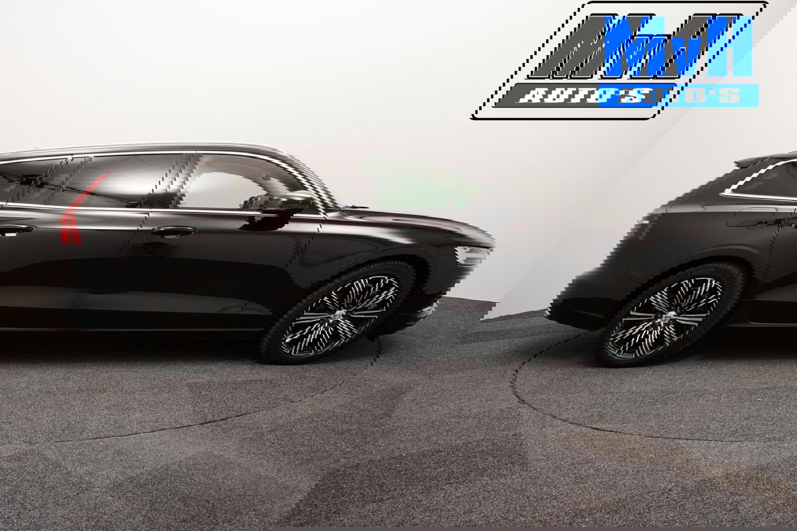 Volvo V60 2.0 T6 Recharge AWD Business Pro 340PK|LEER|CAMERA