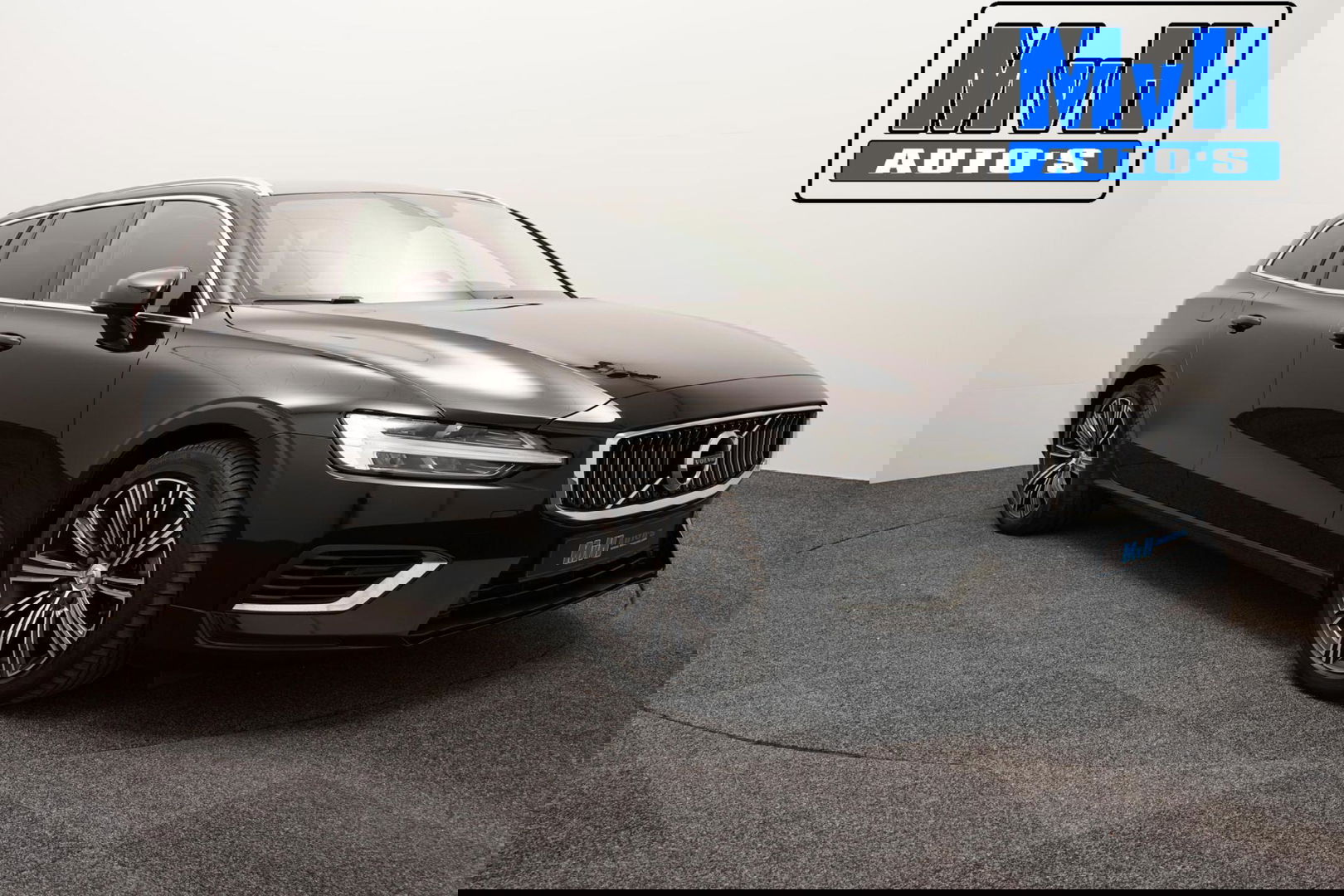 Volvo V60 2.0 T6 Recharge AWD Business Pro 340PK|LEER|CAMERA