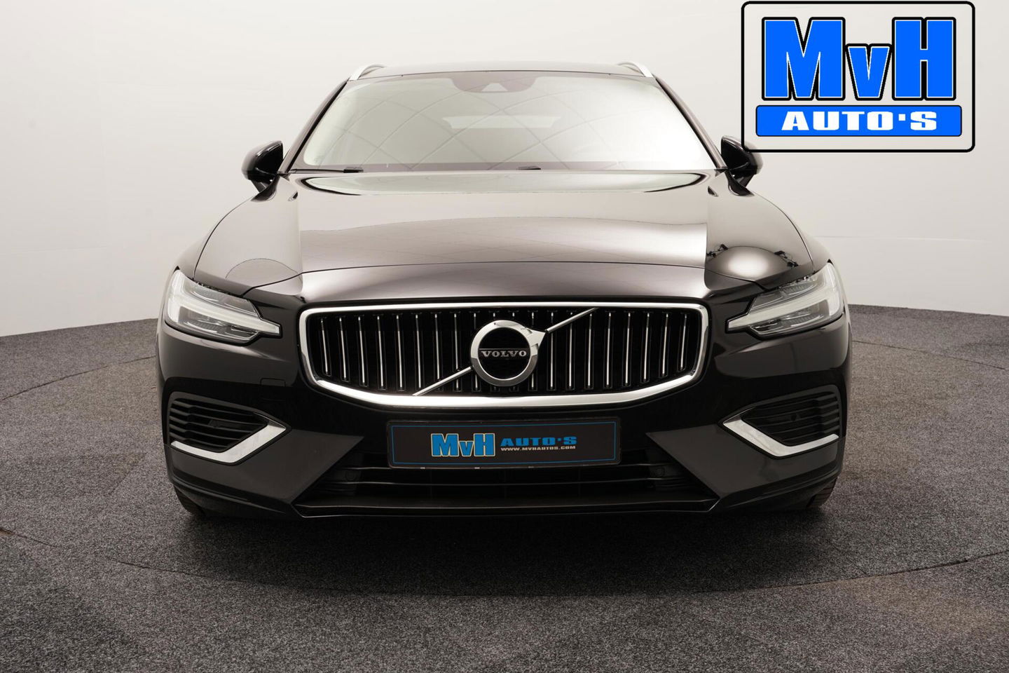 Volvo V60 2.0 T6 Recharge AWD Business Pro 340PK|LEER|CAMERA