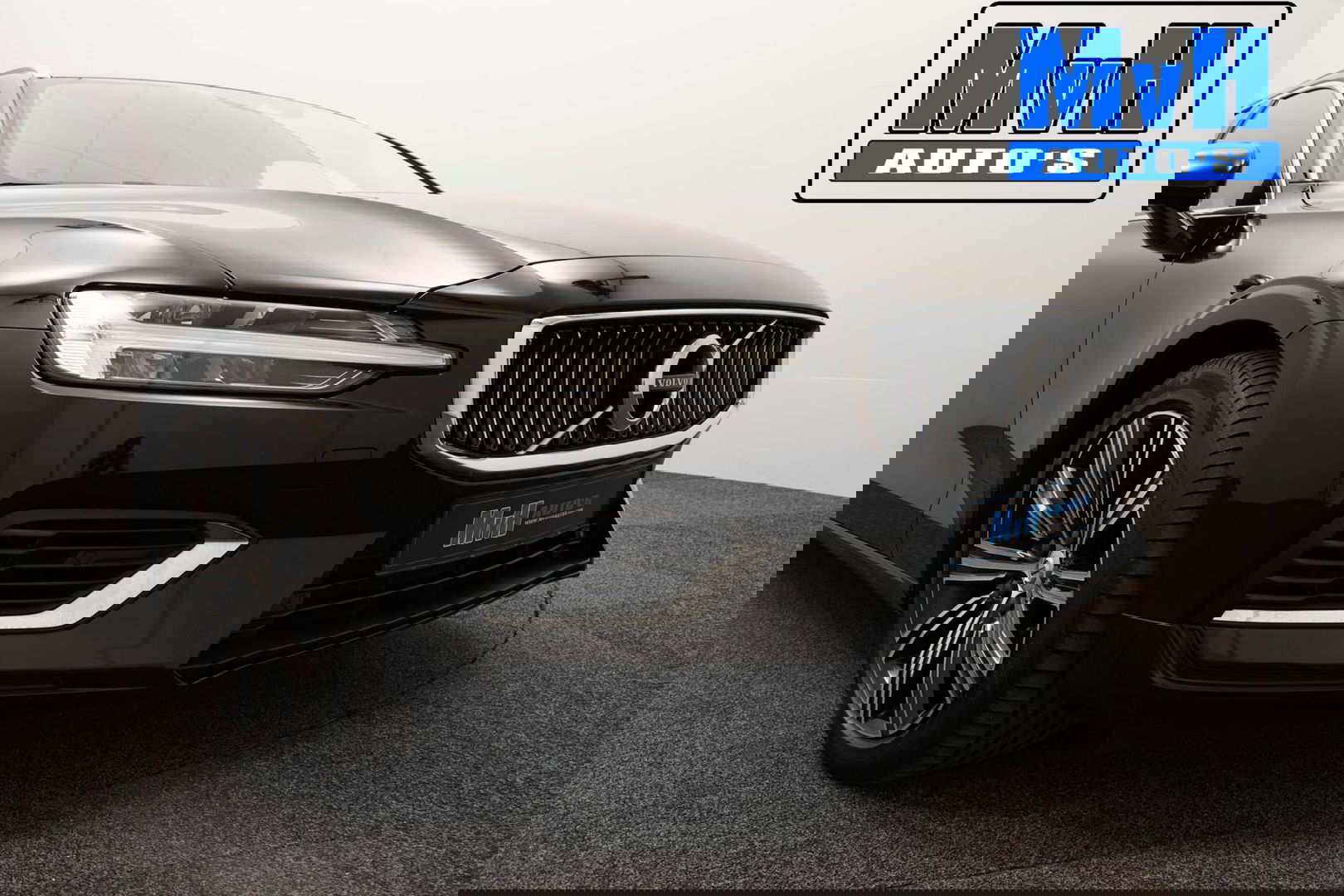 Volvo V60 2.0 T6 Recharge AWD Business Pro 340PK|LEER|CAMERA