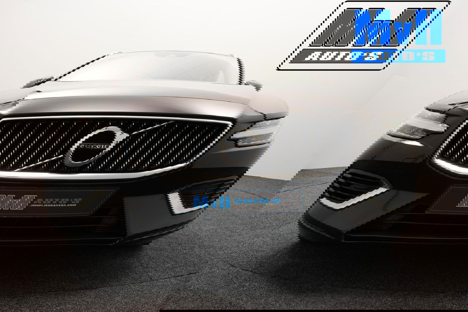 Volvo V60 2.0 T6 Recharge AWD Business Pro 340PK|LEER|CAMERA