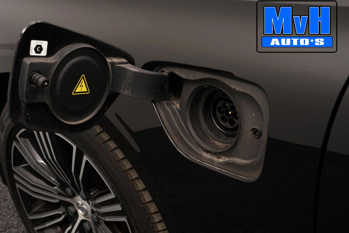 Volvo V60 2.0 T6 Recharge AWD Business Pro 340PK|LEER|CAMERA