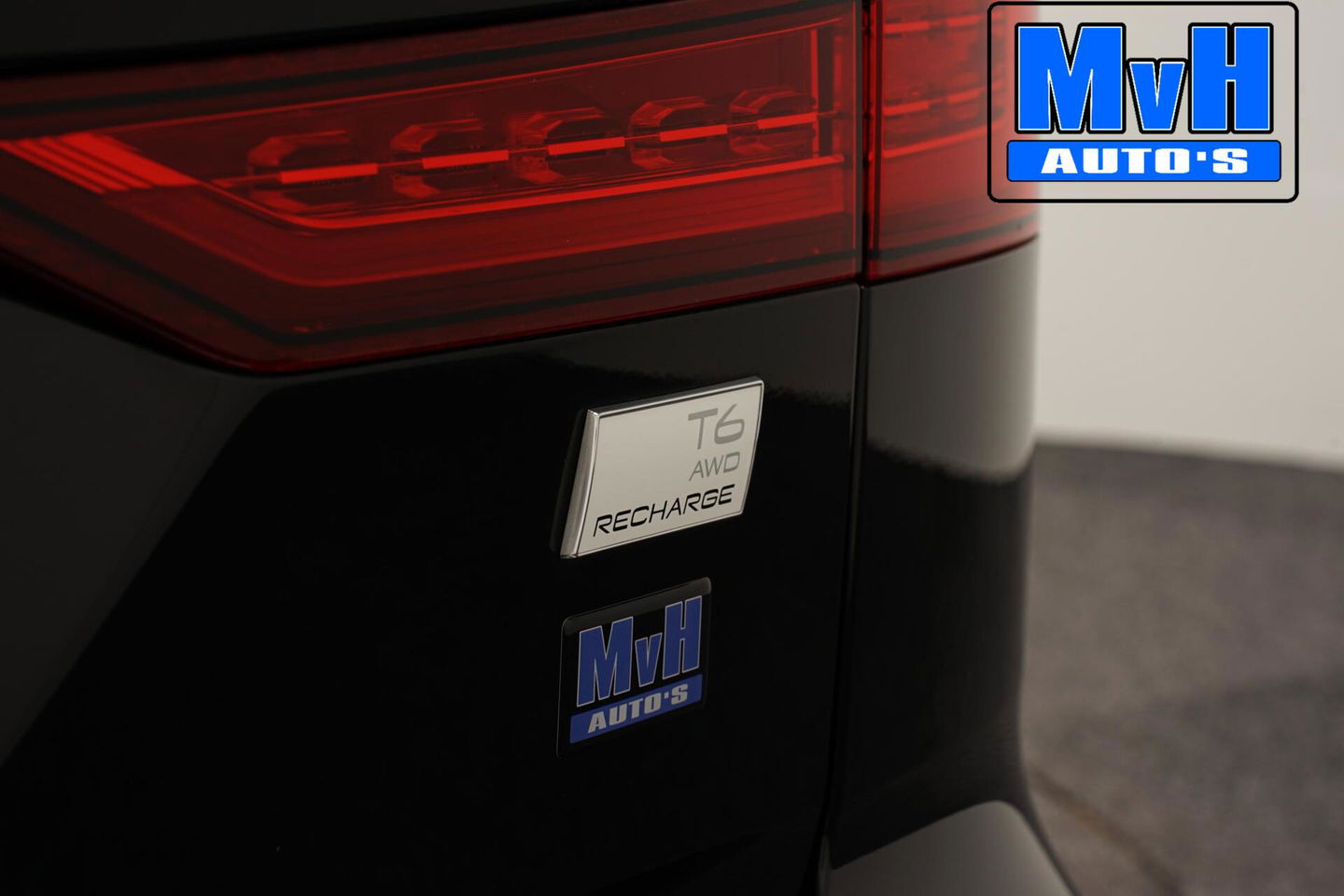 Volvo V60 2.0 T6 Recharge AWD Business Pro 340PK|LEER|CAMERA