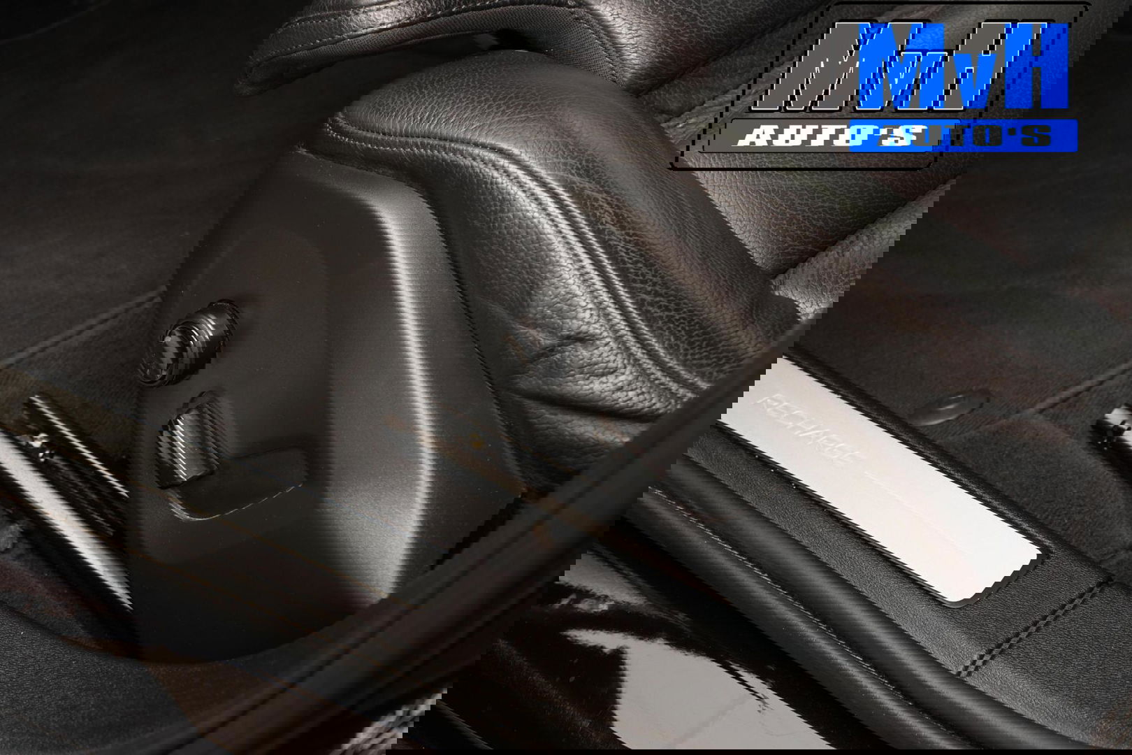 Volvo V60 2.0 T6 Recharge AWD Business Pro 340PK|LEER|CAMERA