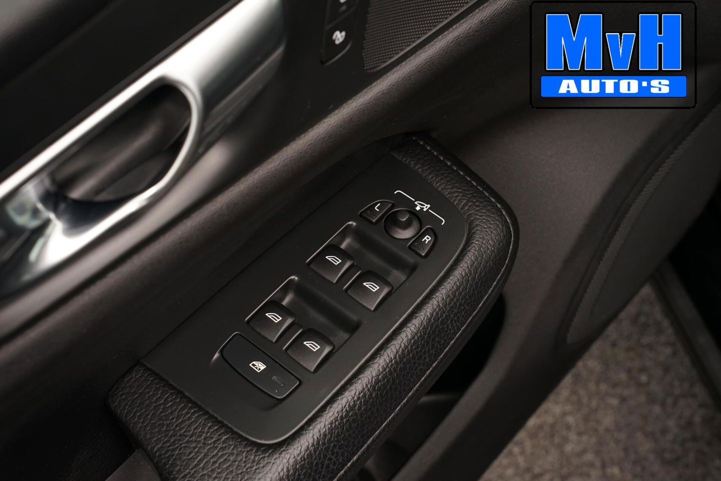 Volvo V60 2.0 T6 Recharge AWD Business Pro 340PK|LEER|CAMERA