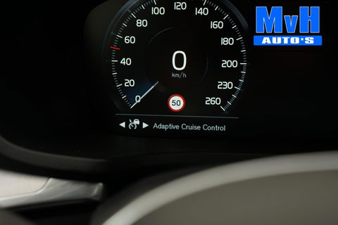 Volvo V60 2.0 T6 Recharge AWD Business Pro 340PK|LEER|CAMERA