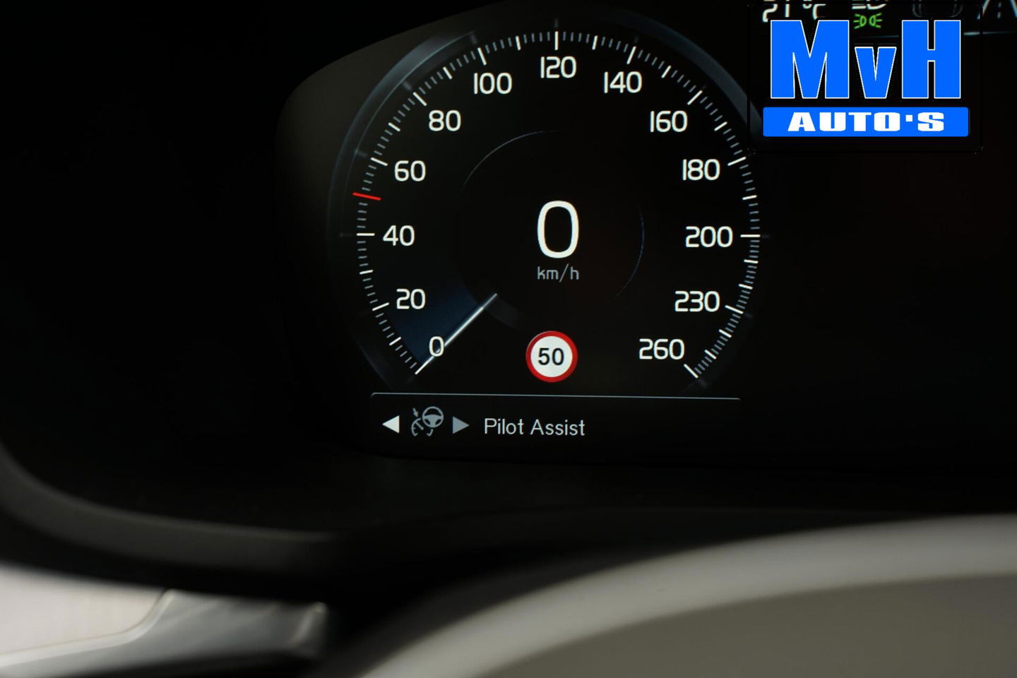 Volvo V60 2.0 T6 Recharge AWD Business Pro 340PK|LEER|CAMERA