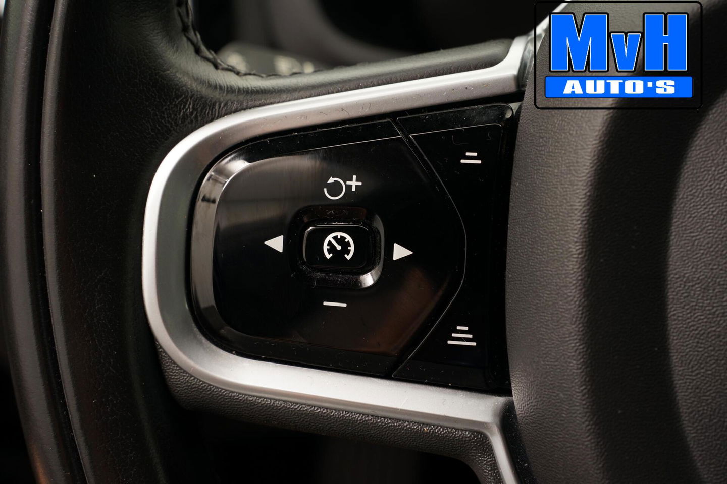 Volvo V60 2.0 T6 Recharge AWD Business Pro 340PK|LEER|CAMERA