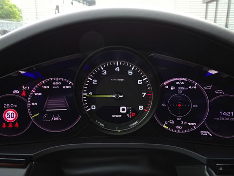 Porsche Cayenne Coupé 3.0 E-hybrid 462PK / Carbon / SportDesign / Nachtzicht / 360°