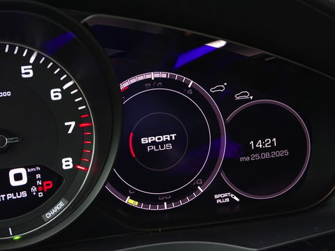 Porsche Cayenne Coupé 3.0 E-hybrid 462PK / Carbon / SportDesign / Nachtzicht / 360°