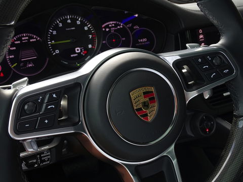 Porsche Cayenne Coupé 3.0 E-hybrid 462PK / Carbon / SportDesign / Nachtzicht / 360°